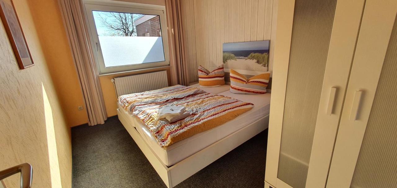 Friesenmeer Ferienwohnung Zwei Бензерзиль Экстерьер фото